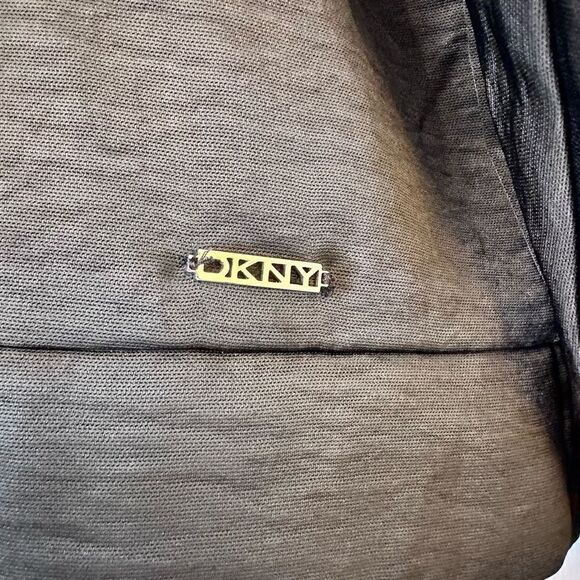 DKNY Keyhole Back Slash Neck Crinkled Long Sleeve Top Black Large - Picture 3 of 6